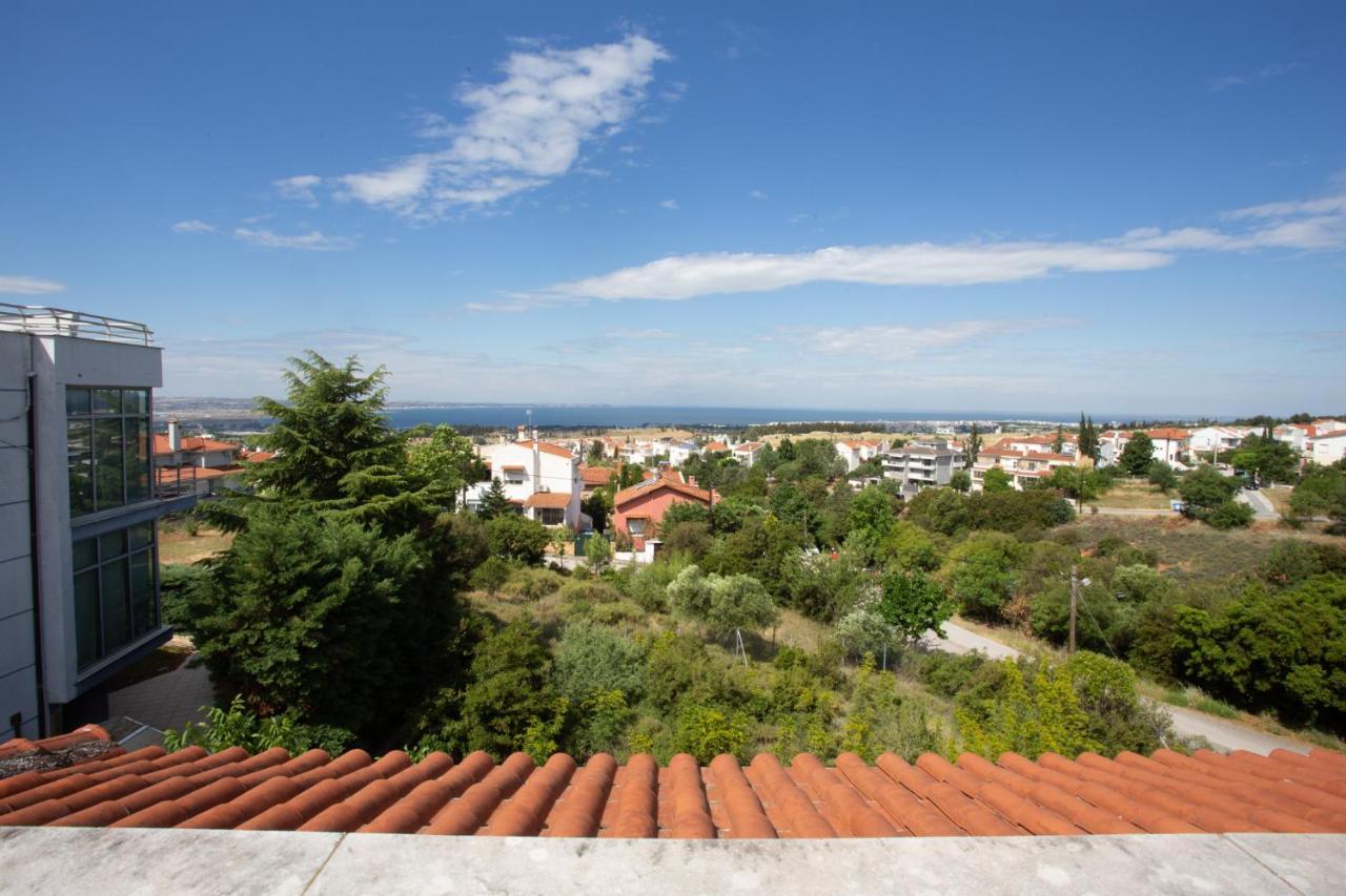Τraditional Fully Detached Villa On A Luxurious Hillock Of Thessaloniki With Its Own Garden Also For Family & Wedding Gatherings For 10 To 25 People Only 15 Minutes From Airport Екстер'єр фото