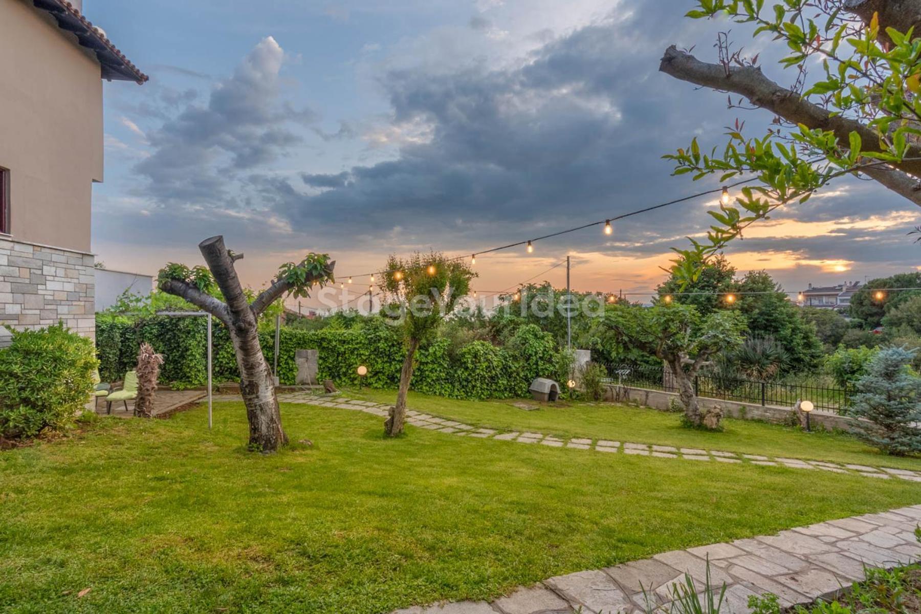 Τraditional Fully Detached Villa On A Luxurious Hillock Of Thessaloniki With Its Own Garden Also For Family & Wedding Gatherings For 10 To 25 People Only 15 Minutes From Airport Екстер'єр фото